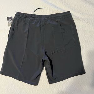 Men’s Large Volcom shorts. Gray. NWT
